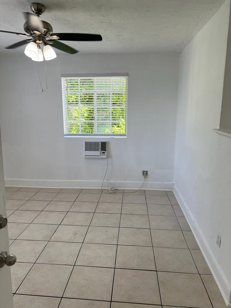 1563 SW 2nd St - 11